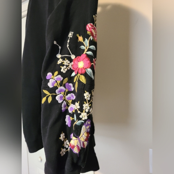 Johnny Was Osaka Sweatshirt Small - Picture 4 of 4